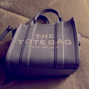 Marc Jacobs - The Tote Bag
